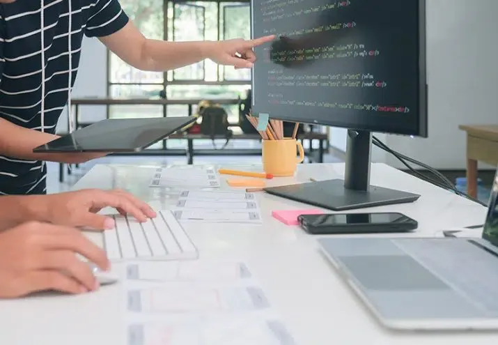Descubre el Sueldo de un Desarrollador Web en 2024